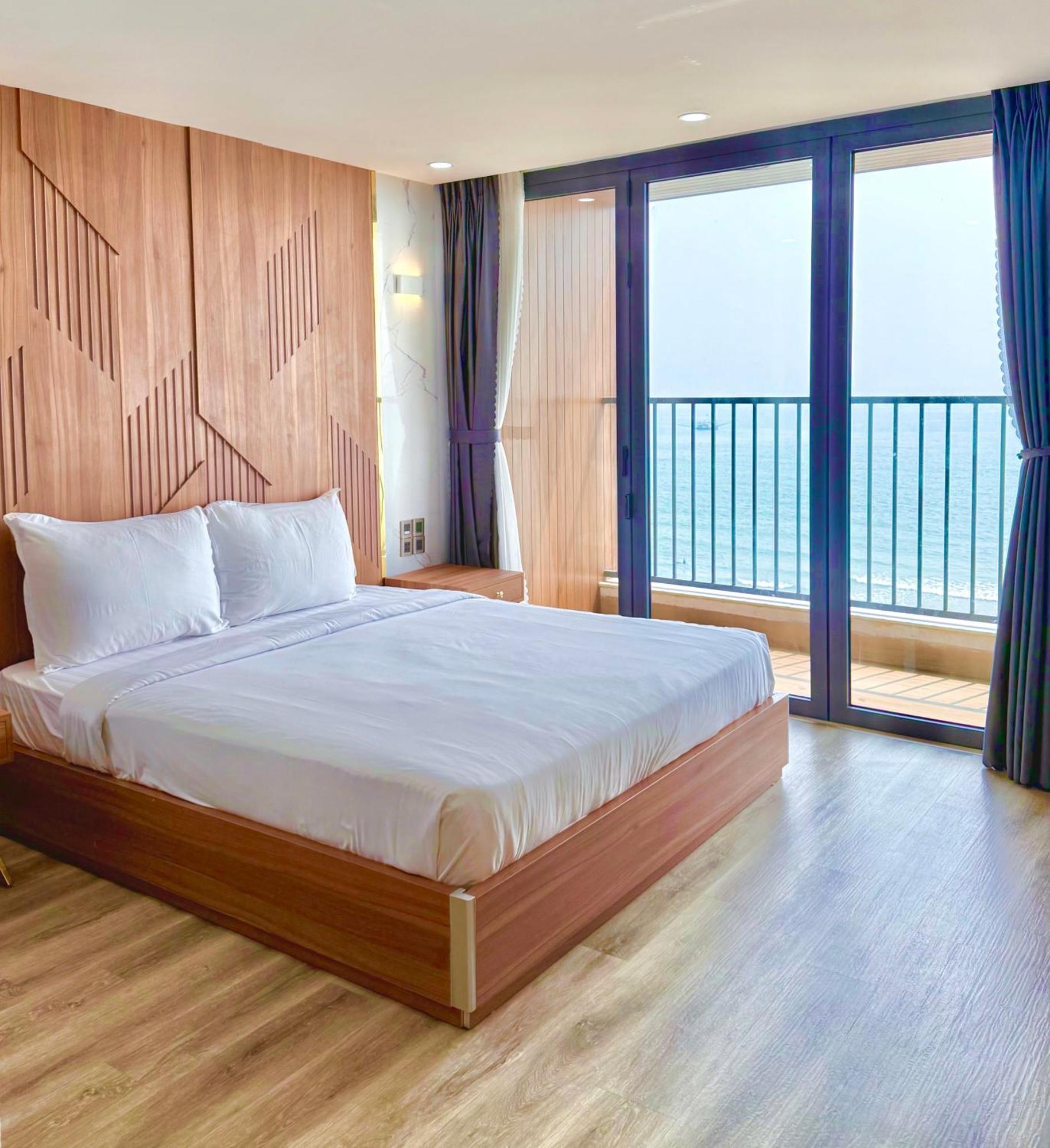 Da Nang Bay Hotel Exterior photo